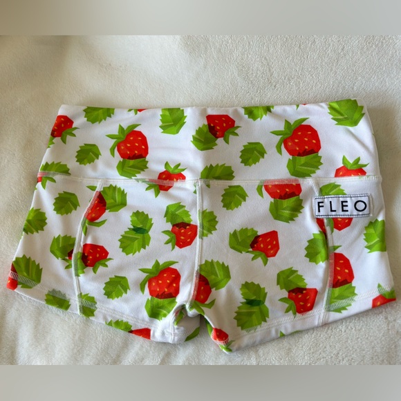 Original Fleo Strawberry Shorts - double lined - Picture 3 of 3